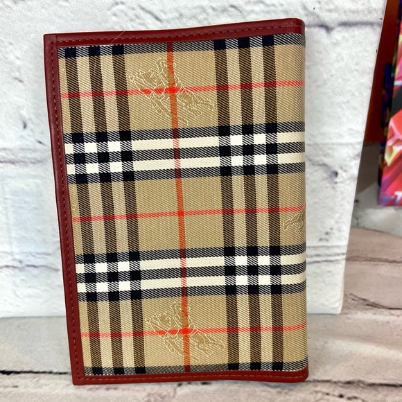 Burberrys Agenda Planner PM - Picture 2 of 15